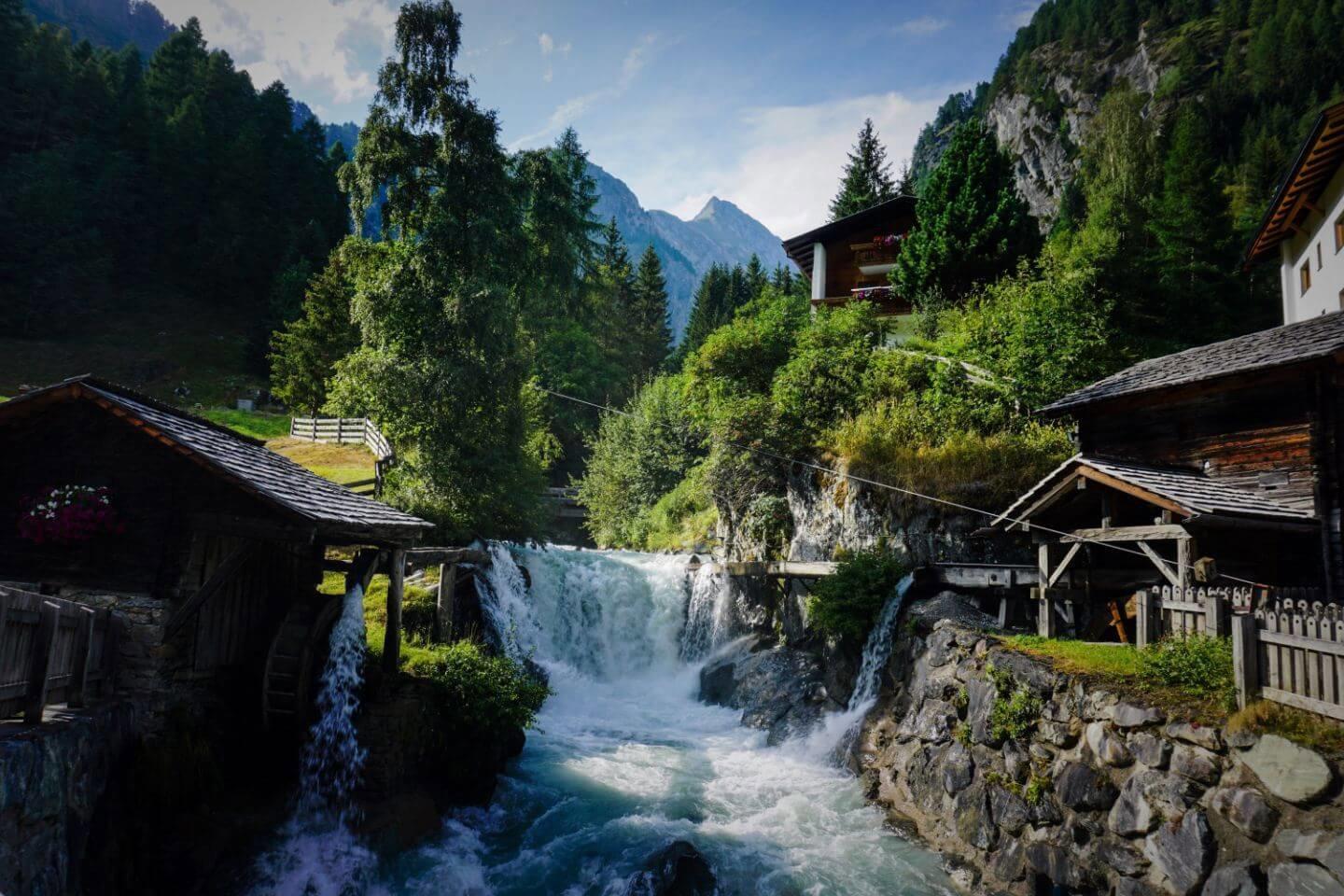 Die Jagd im Raum Lienz: Topographie, Jägerschaft, bejagbare Arten, Anwendung, Kalender, Rahmenbedingungen, Vereine, Traditionen, Fakten     