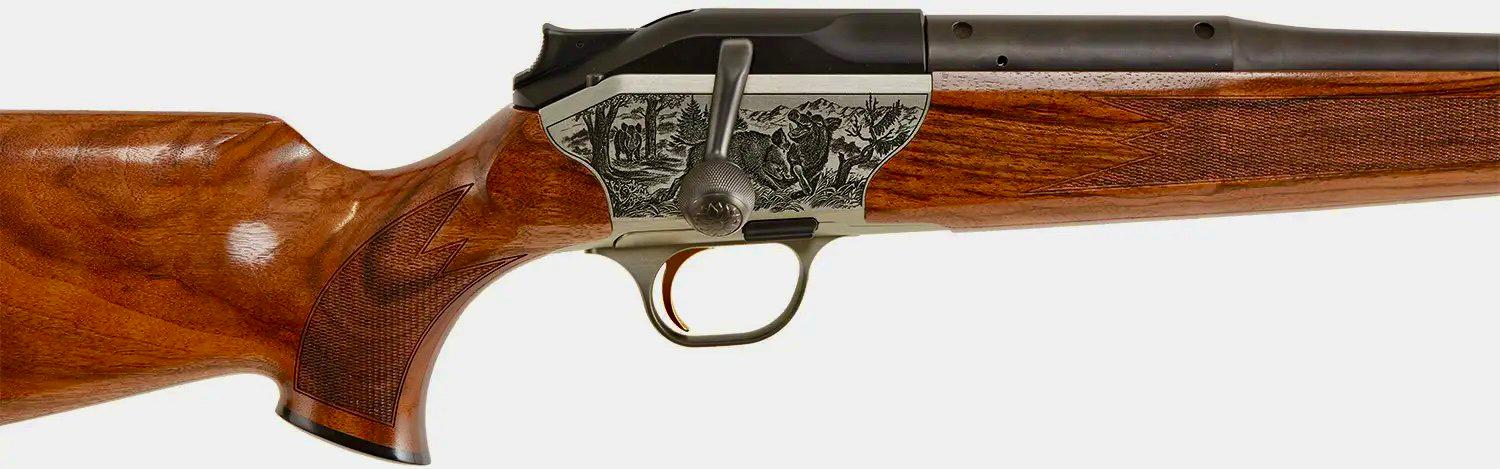Blaser R8 Luxus Rifle Review: Straight-Pull Bolt Action for Elite Hunters — Specs, Calibers, Price, Accessories & Field Performance