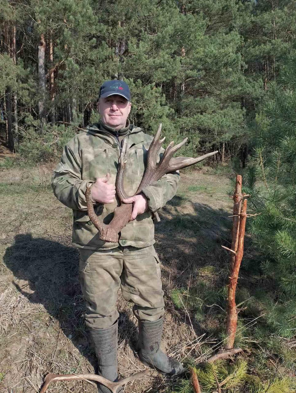 Dok motociklisti pokušavaju tražiti rogove na našim hranilištima, profesionalni lovci love na provjerenim mjestima😎