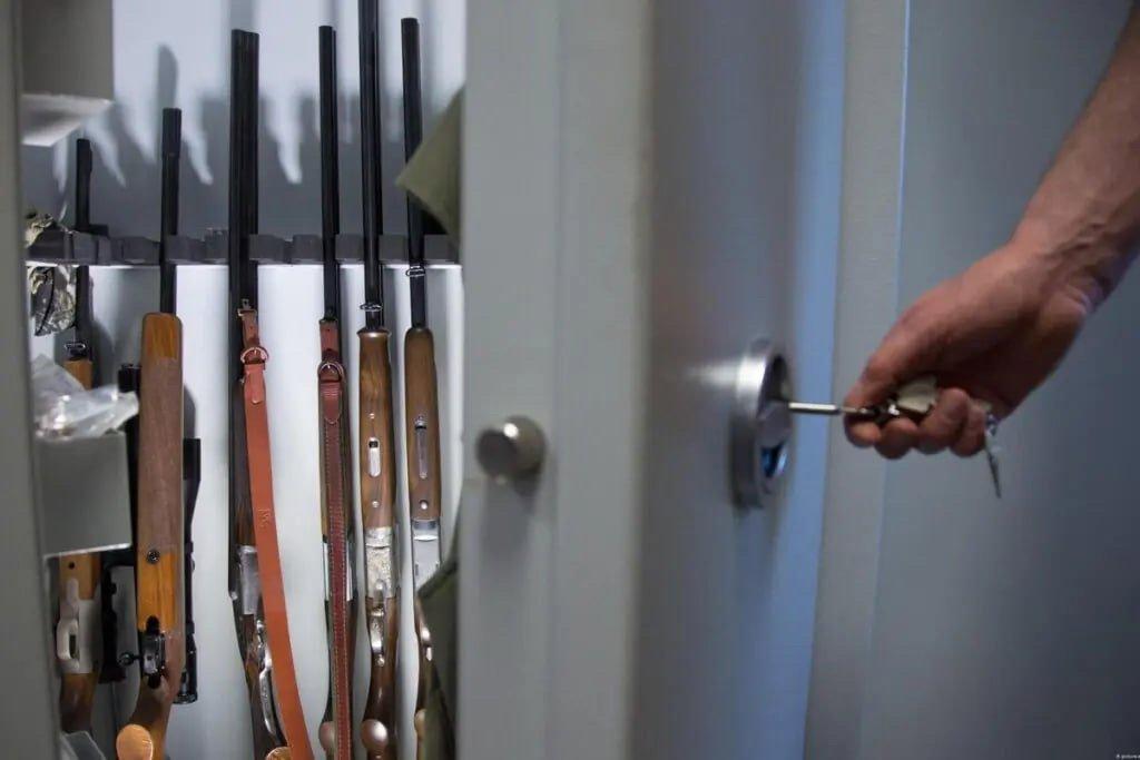 🔫Владельцам оружия приготовиться: в октябре пройдет проверка