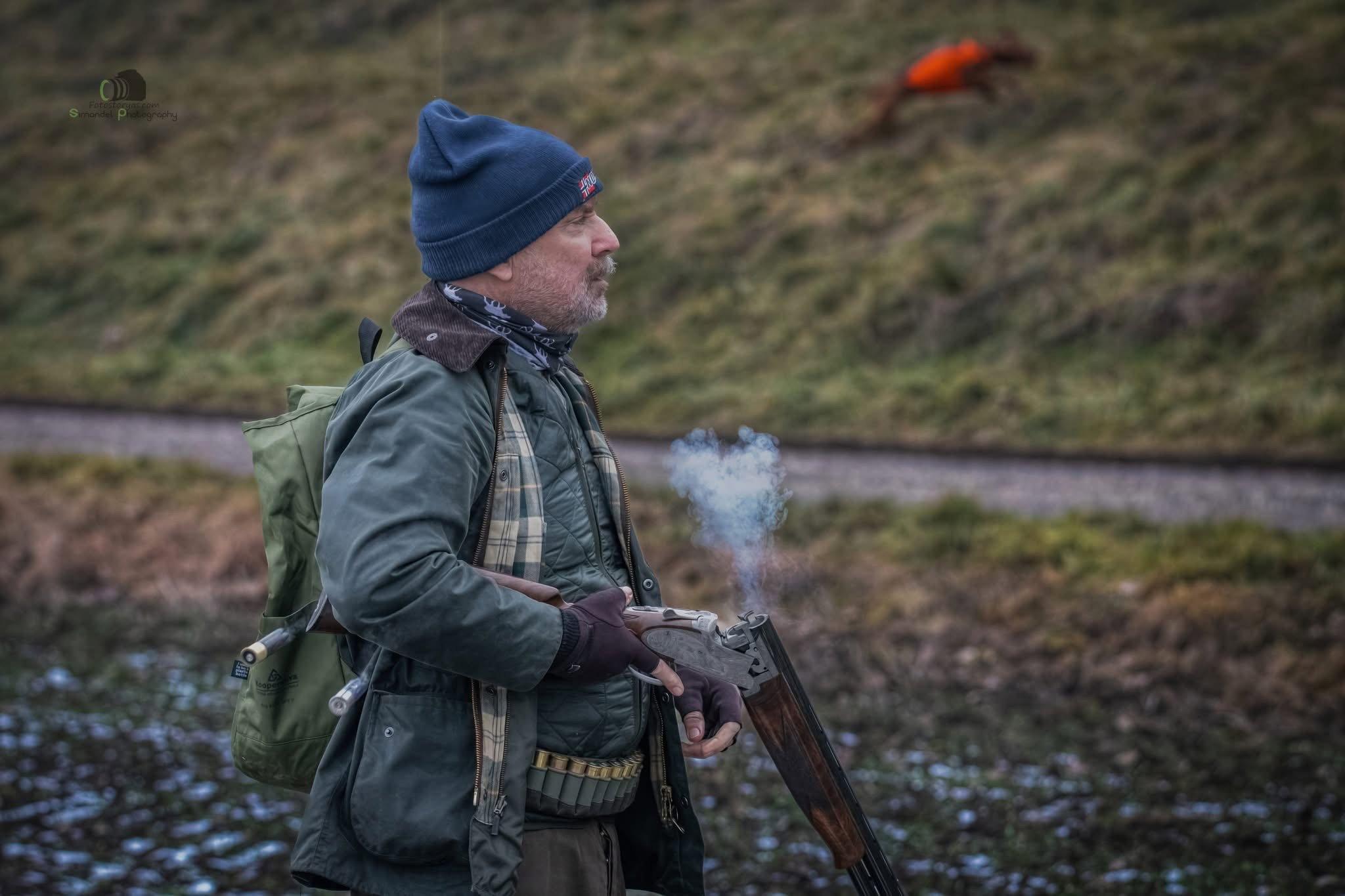 The second series of hunting photos from a pheasant hunt between the banks in the heart of the floodplain forests.🐾🌿