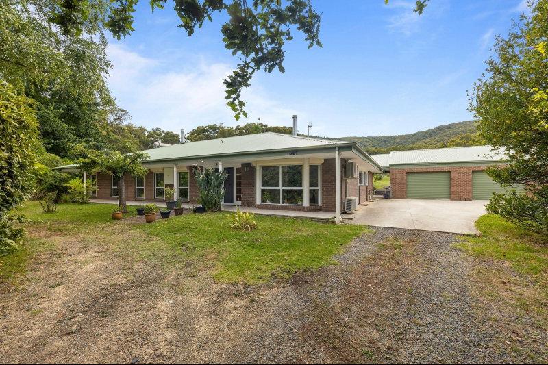 For Sale: "Chum Creek" - Where Space & Tranquility Live