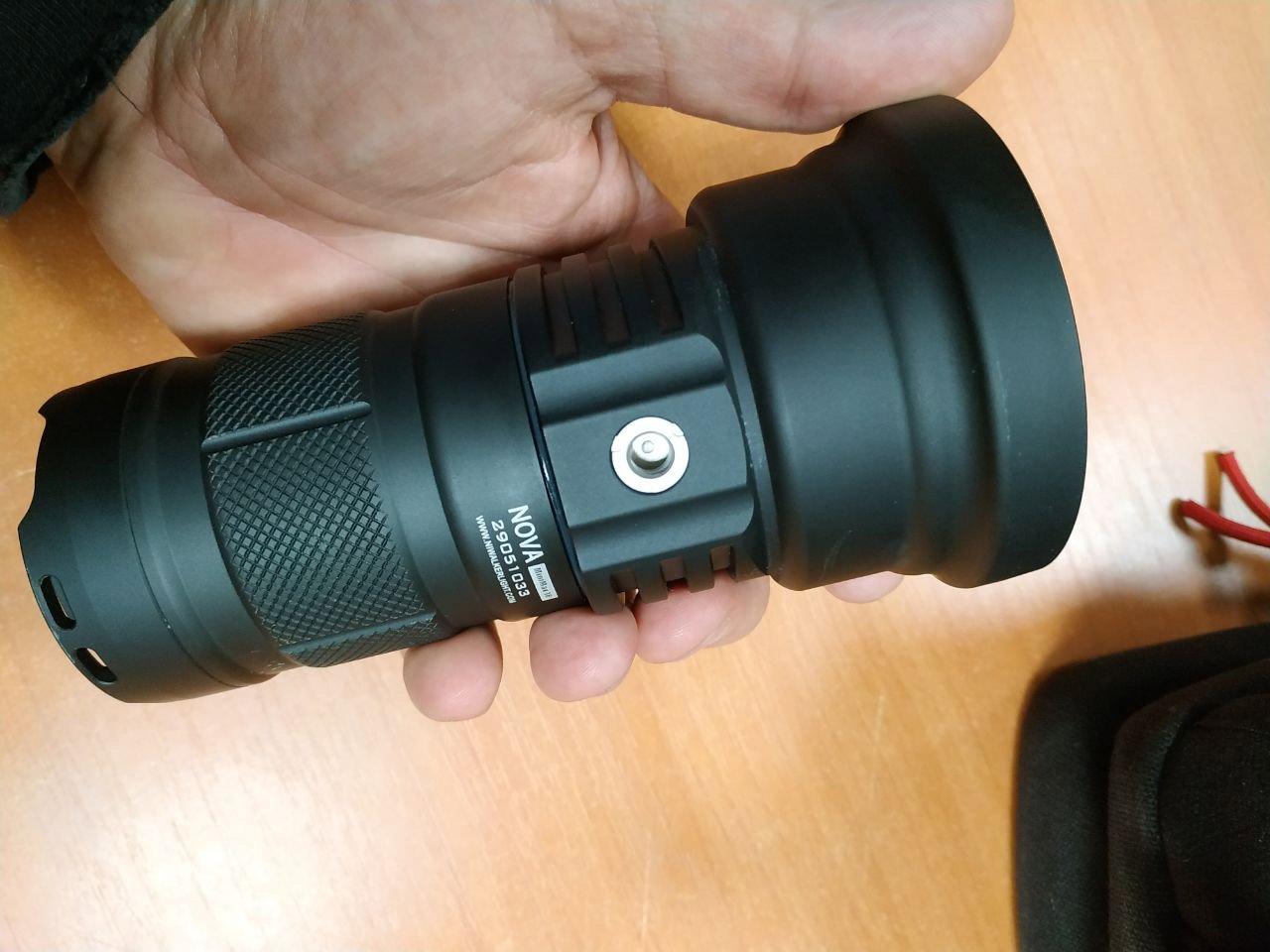 Niwalker NOVA Searchlight - 5233 Lumens Review