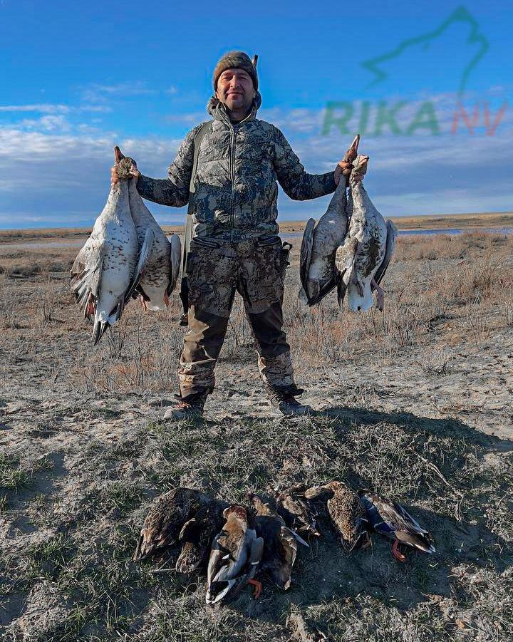 Dok dio tima RIKA NV lovi šakale, jelene, divlje svinje i lisice, Magomed je odlučio malo predahnuti i krenuti u lov na vodene ptice🦆👏