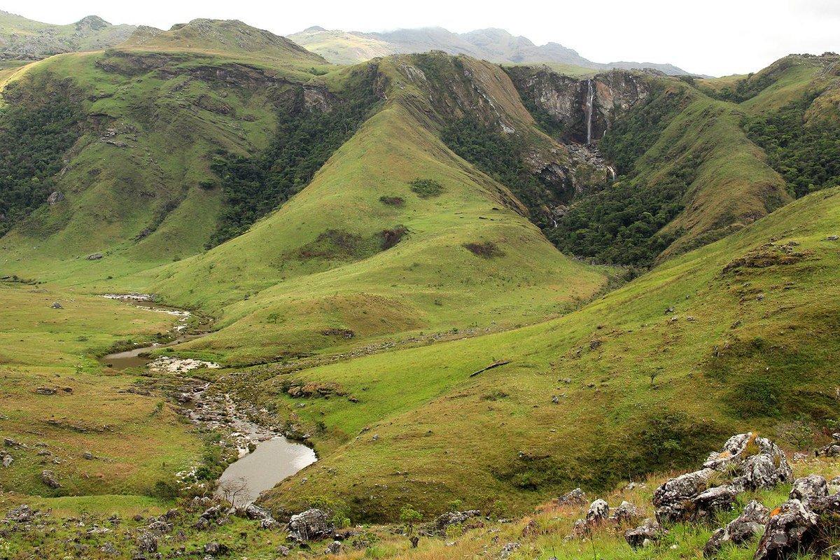 Hunting in Chimanimani, Zimbabwe: Exploring Geographical characteristics in the Chimanimani, hunting seasons of the Region