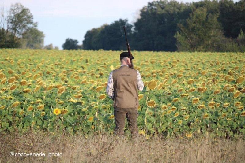 Suite à l’invitation de l’ADJC 79, pas moins de 22 jeunes chasseurs se sont réunis sur l’ACCA de Chenay (79) pour cette matinée de chasse anticipée à la caille des blés.