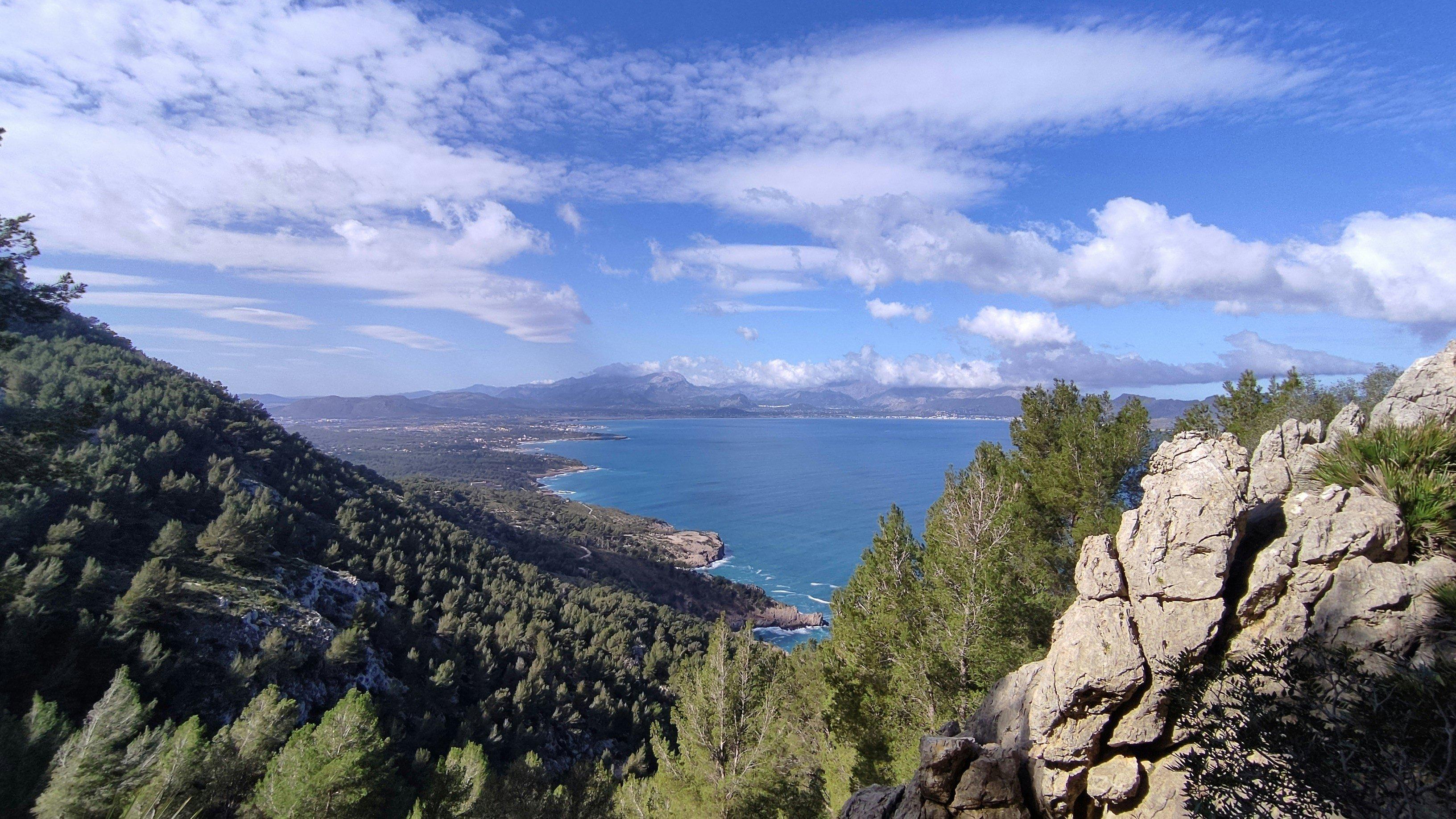 Lugo es un lugar donde los amantes de la caza pueden disfrutar de la naturaleza y sumergirse en el ambiente de las tradiciones de caza de Galicia.