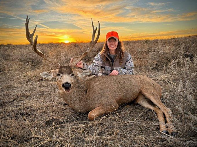 Congrats to our friend Julie Kreuter from Beyond The Hunt TV with another great unique old muley buck to add to her collection.
