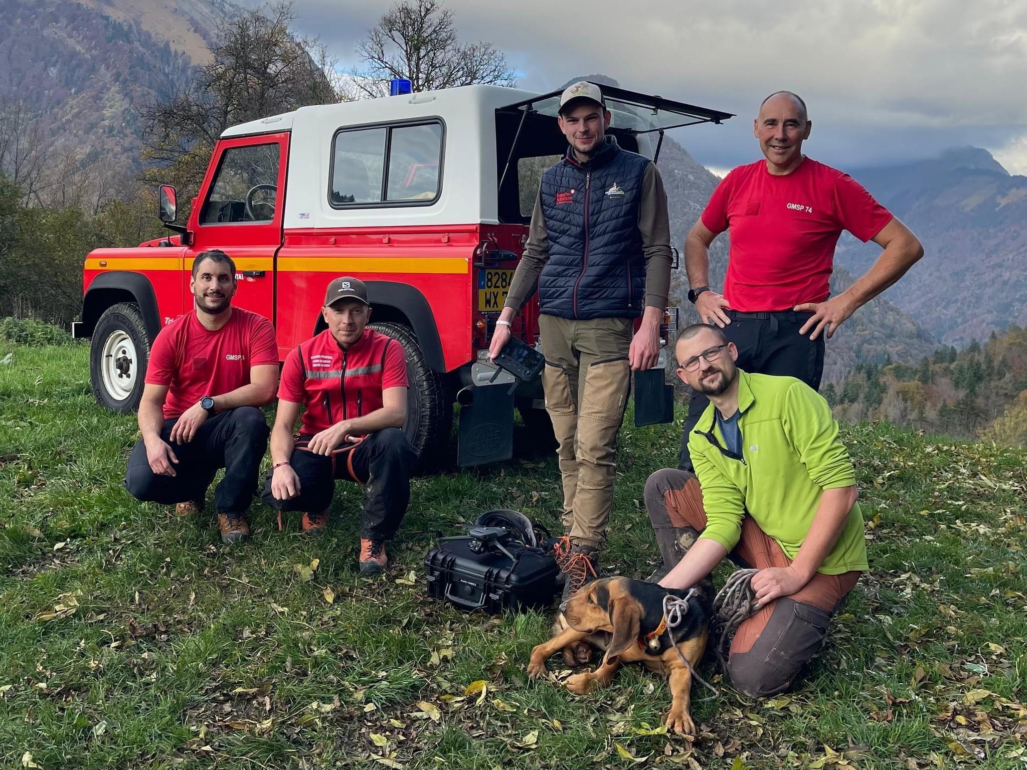 « Un chien perdu depuis 4 jours retrouvé à l’aide d’un drone à La Balme de Thuy » 😲