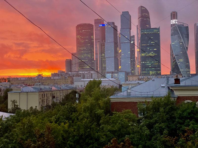 – видишь суслика?