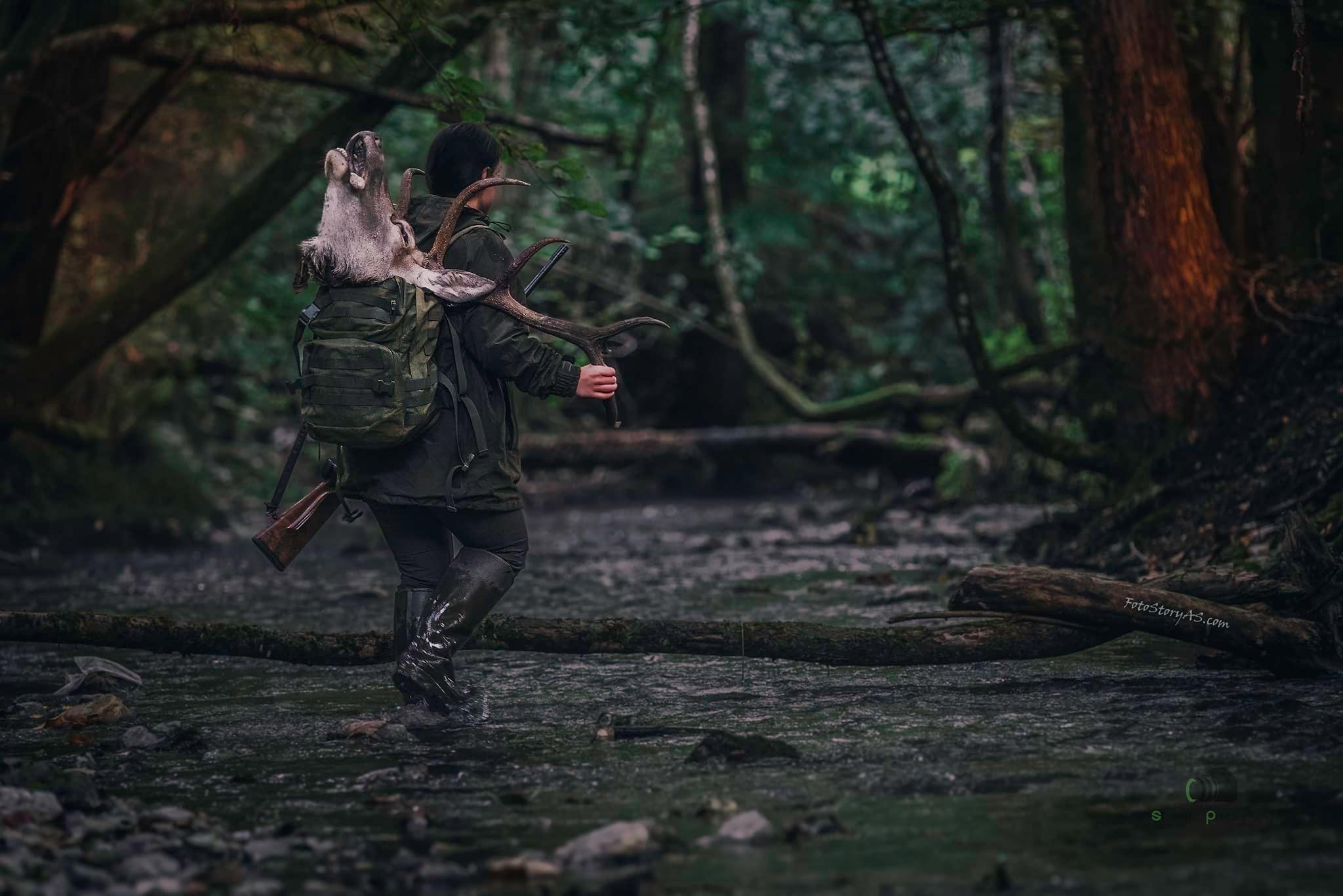 Hunting kings 🦌 with Percussion Europe  and ZEISS Hunting  in the heart of the mountains.🌿