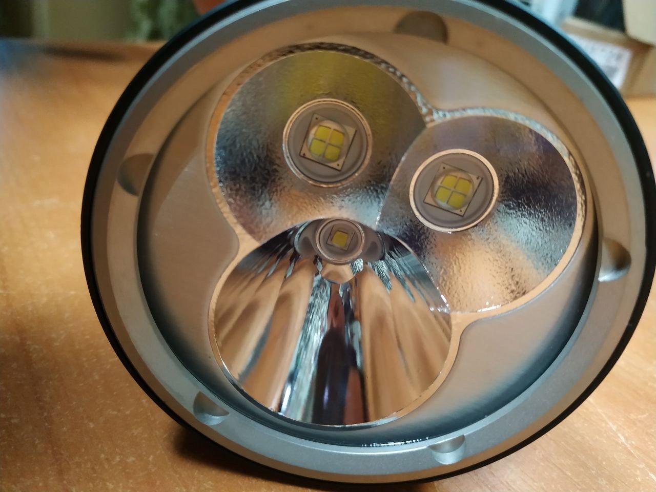 Niwalker NOVA Searchlight - 5233 Lumens Review