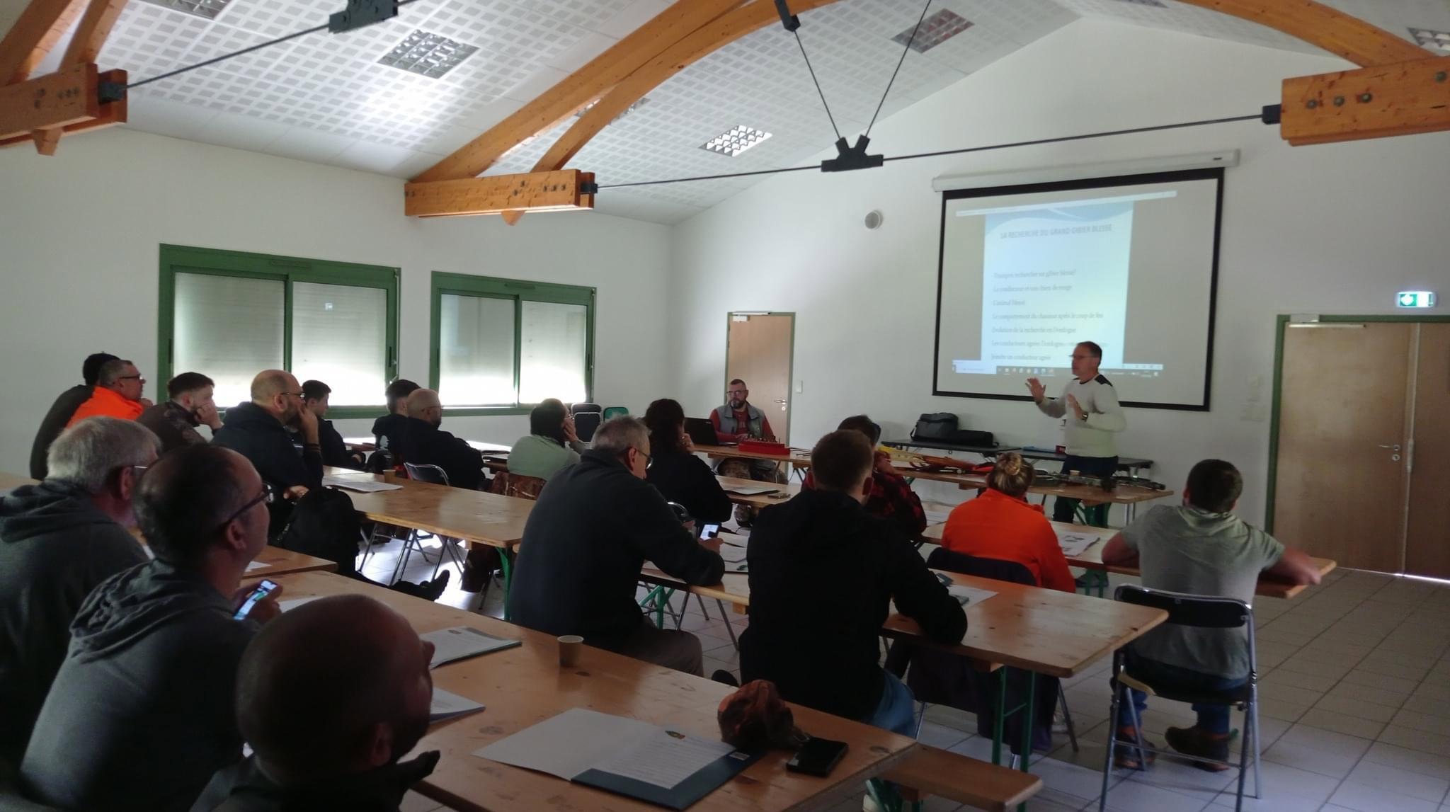 Samedi s'est déroulée la formation "Chasse à l'arc" à l'Ecole Chasse Nature de St Astier.