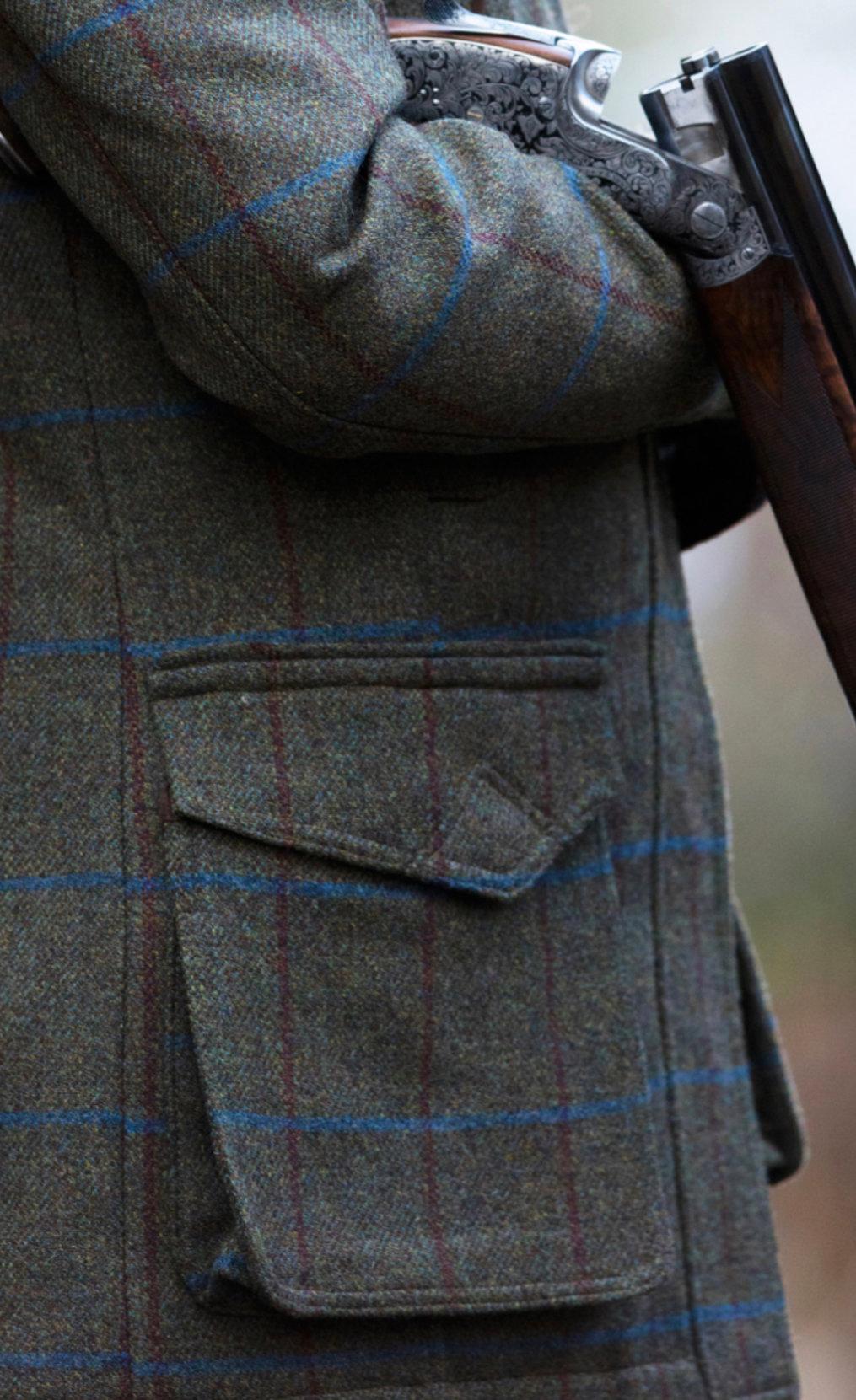Né dans la campagne écossaise au début du 18ème siècle, tweed est complètement intrinsèque à son environnement, avec une histoire qui parle autant aux ouvriers agricoles britanniques qu'aux gardes-chasse