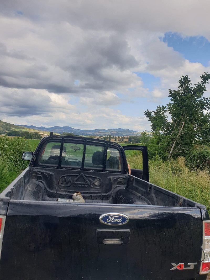 Vend Ford ranger de 20 11 beaucoup d'entretien fait il a 190000 km prix 14500€ TTC.