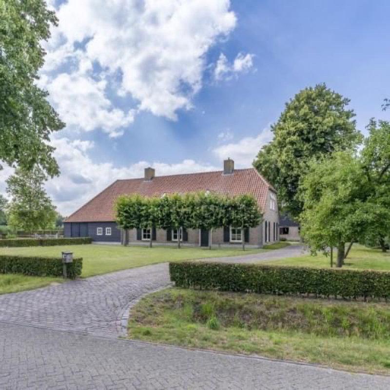 Beautiful riding facility 🏡🐎