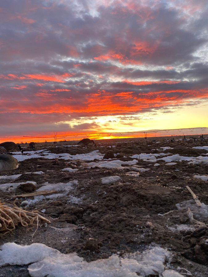 Nothing like a sunrise in a pit.