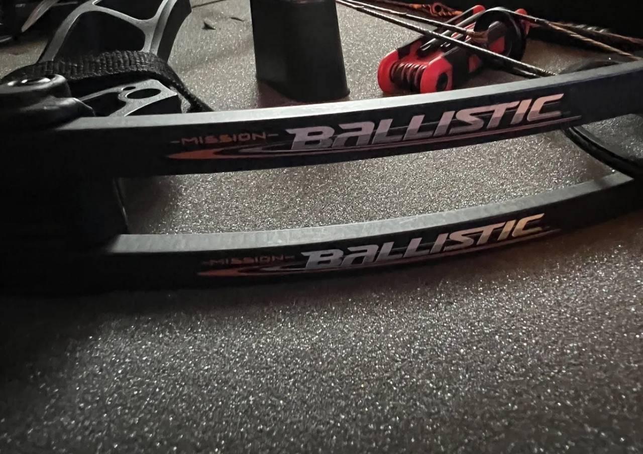 mathews mission compound bow