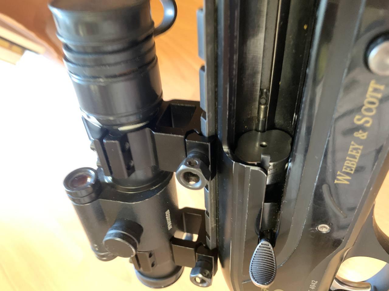 Webley Scott 812 Semi-Automatic Shotgun (12/76) Review 
