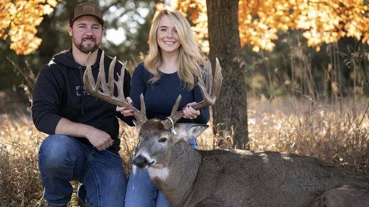 Nebraska woman gets marriage proposal after killing big buck on hunting trip