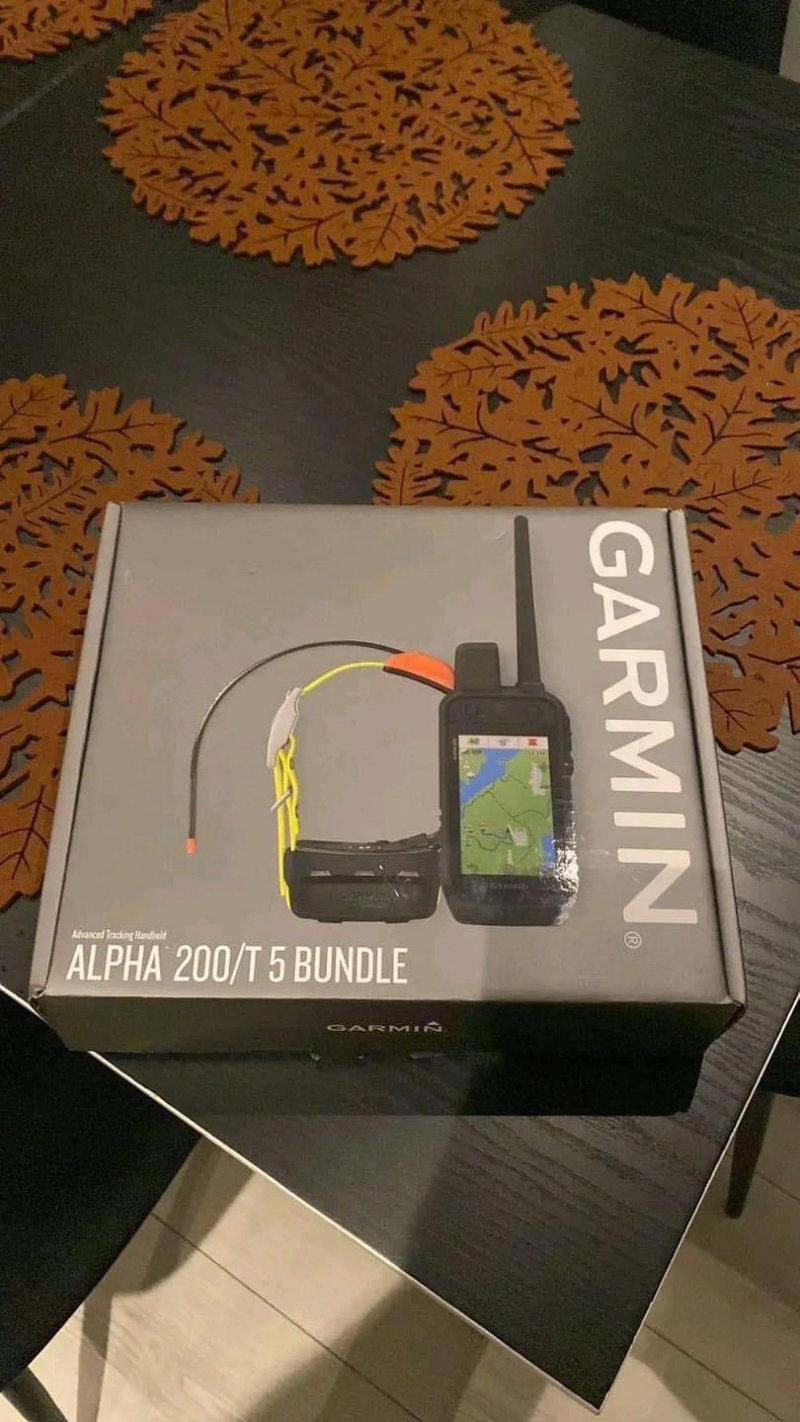 Colliers alpha 200 et tt15 livré avec tous ses accessoires y compris chargeurs , pochette et une carte MAP a 700€