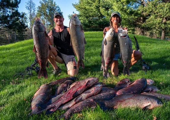 Josh and Sarah Bowmar — hunting bloggers and entrepreneurs: everything about ethical hunting, Bowmar Bowhunting, and sports nutrition