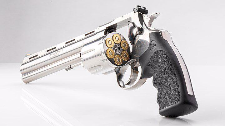 Hardware: Colt Anaconda