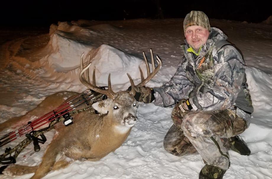 HOW TO STAY WARM WHILE HUNTING