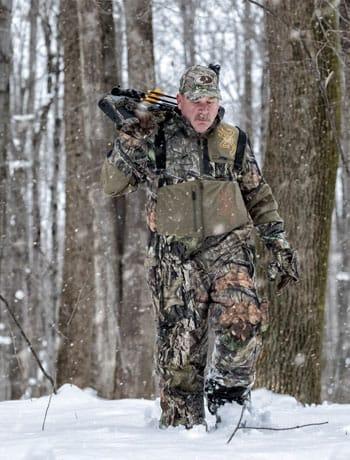 HOW TO STAY WARM WHILE HUNTING