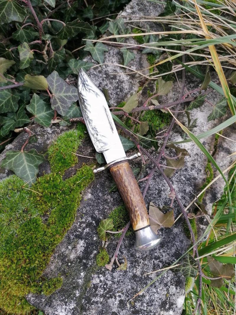 Je me sépare de ce couteau chasse