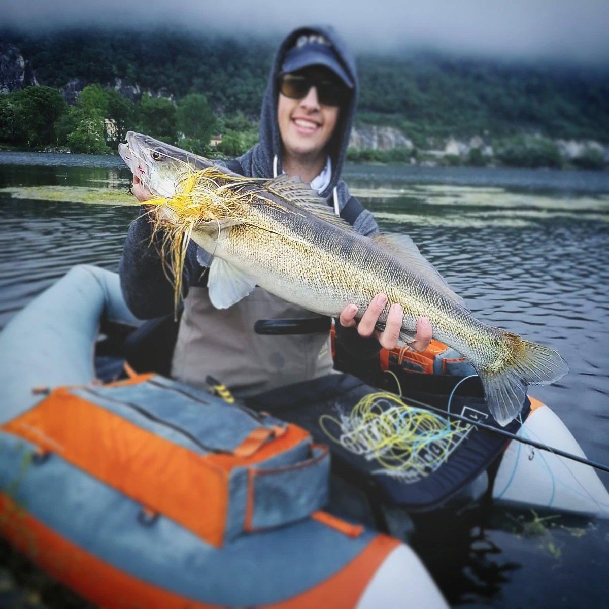 BEAUTIFUL PLACES TO GO FISHING 🐠 IN NORTHERN ITALY: LAKE COMO & SONDRIO