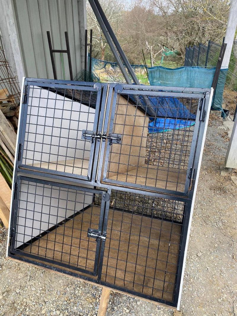 A vendre caisse à chien pour utilitaires secteur Gers 700€ à négocier