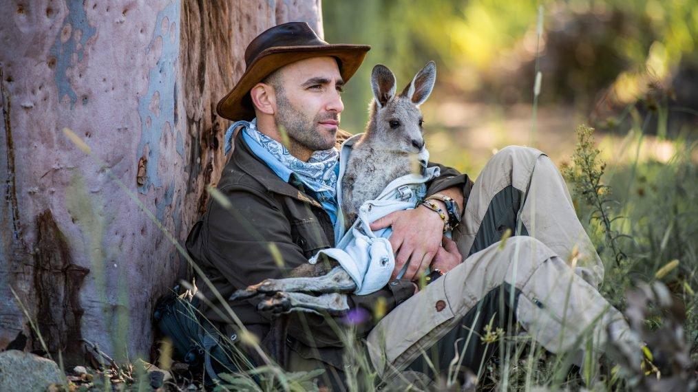 Coyote Peterson er en amerikansk videoblogger, dyrelivsekspert, vært for tv-serien Coyote Peterson: Brave the Wild, producer og forfatter.