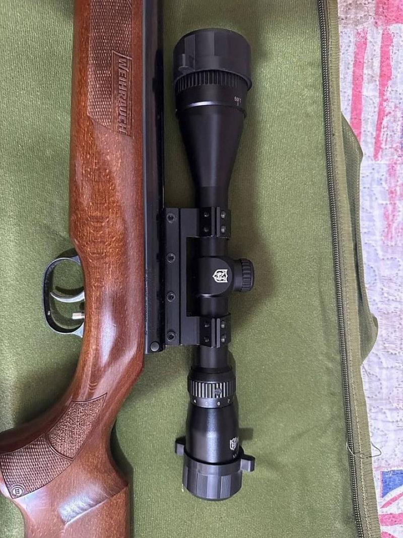 Carabine Weihrauch hw50s Depo 4.5 comme neuve, avec lunette Nikko Stirling 3-9x 40 Mountmaster.
