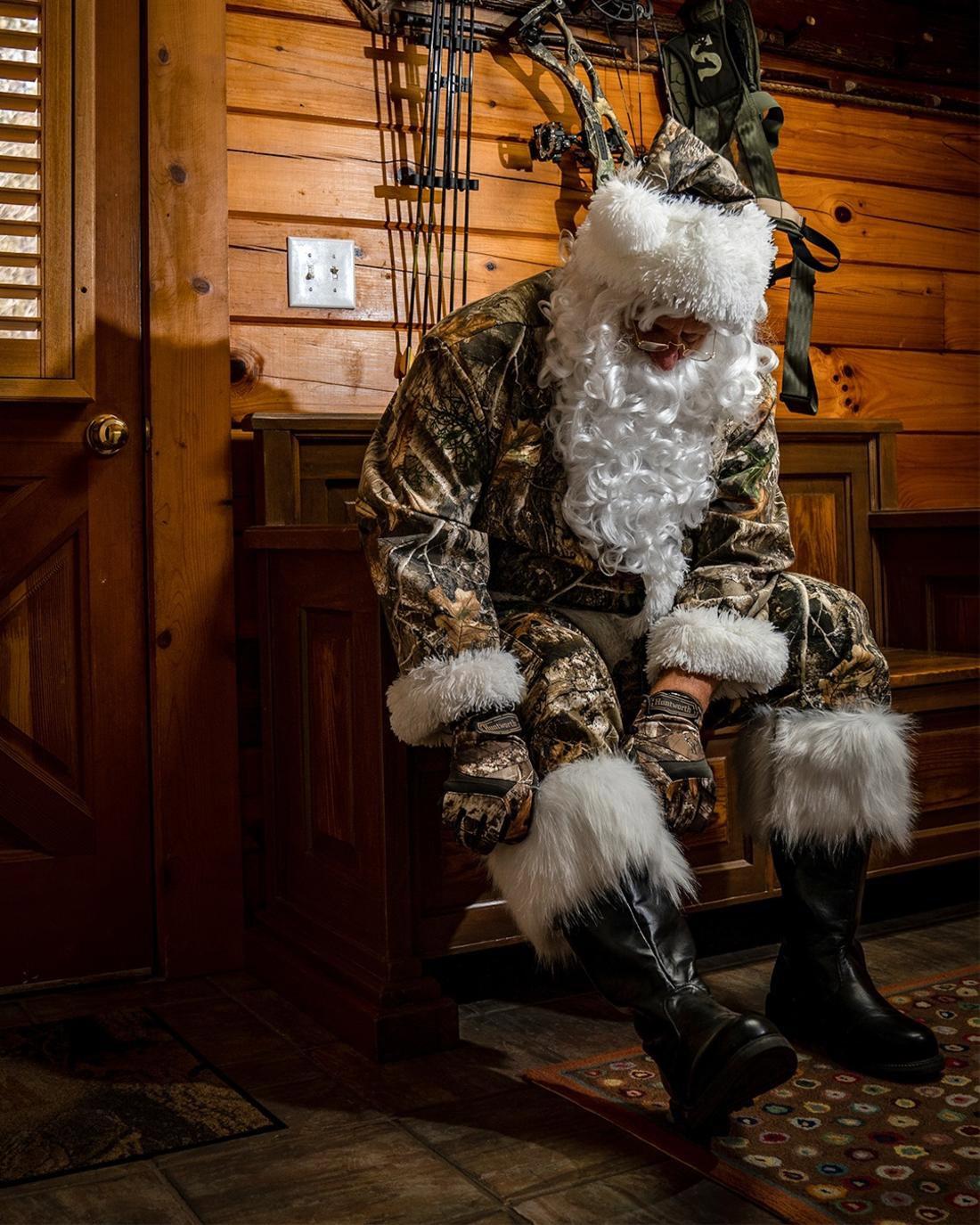Realtree, Santa Claus Ink Pro Staff Deal, Realtree Becomes Official Camo of Christmas