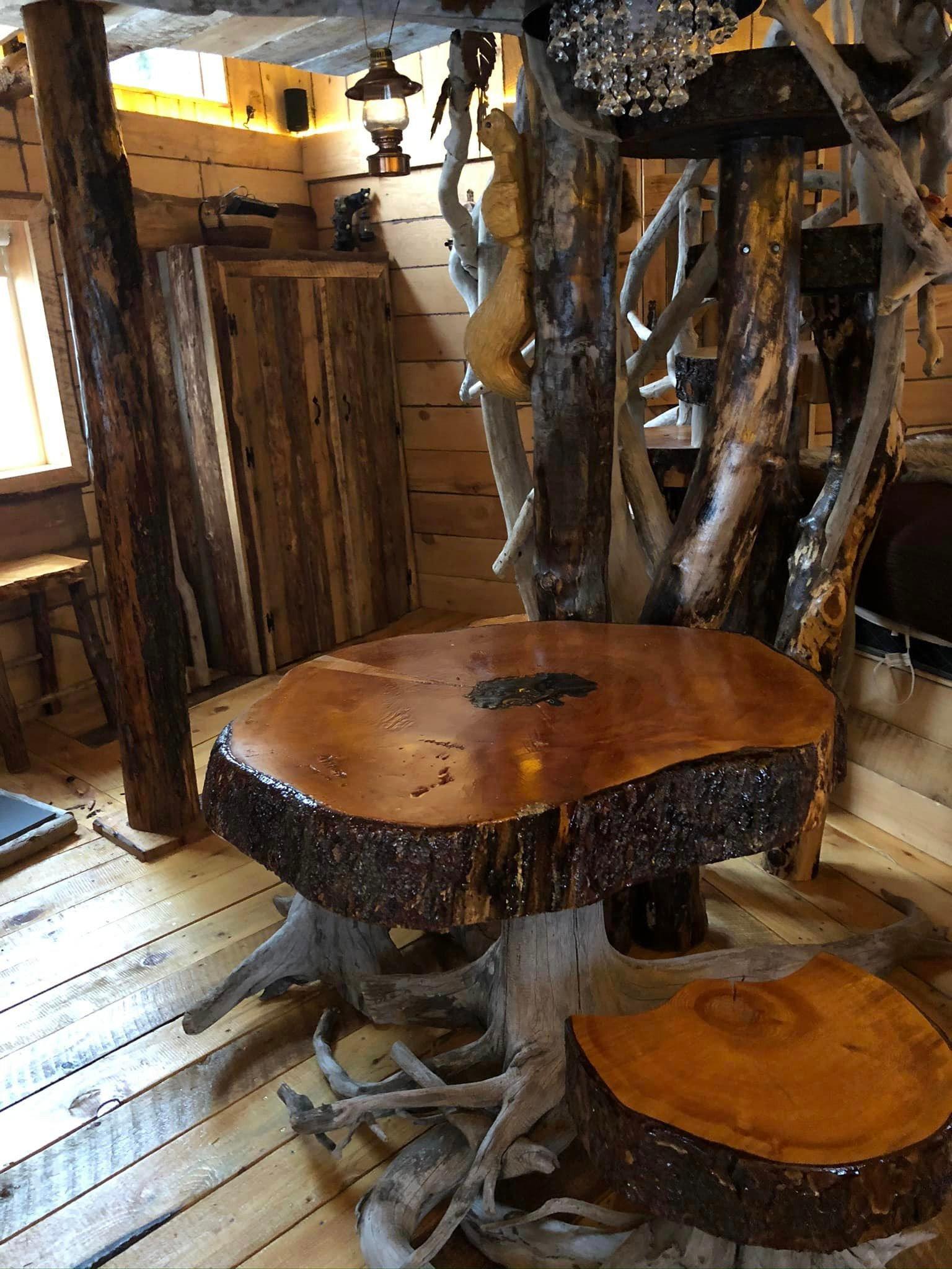Several folks asked me to post pix of the treehouse I built here on my property.