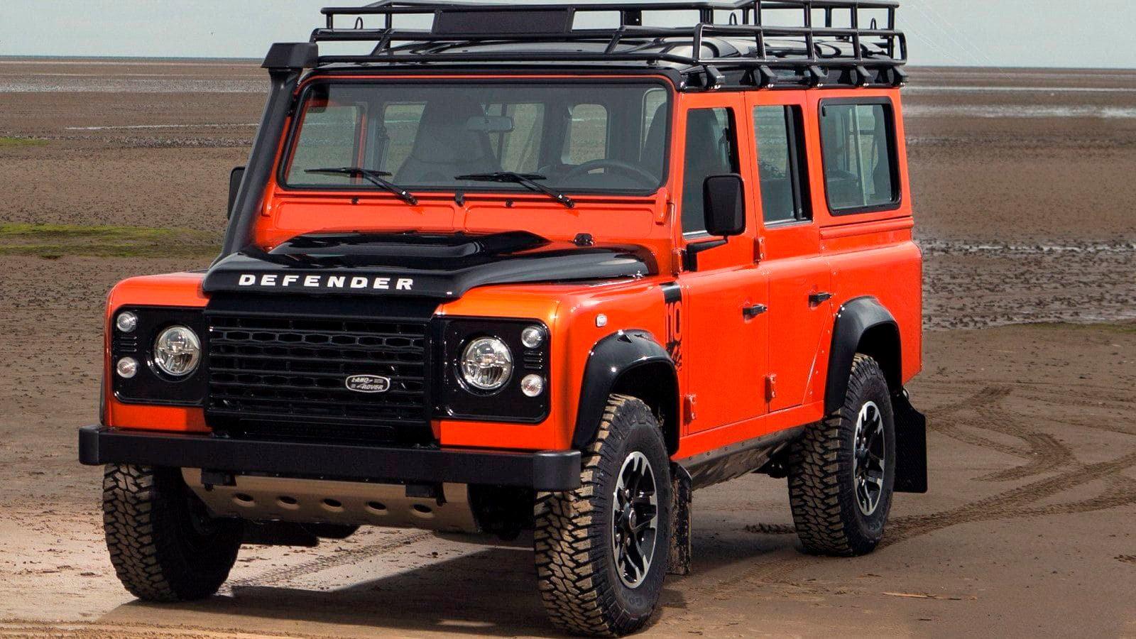 Land Rover Defender: Классика охотничьего внедорожника