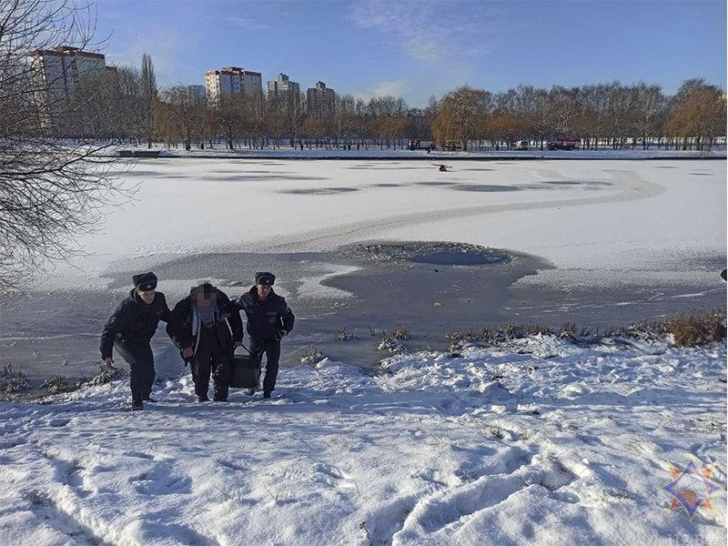 Первая жертва зимней рыбалки.