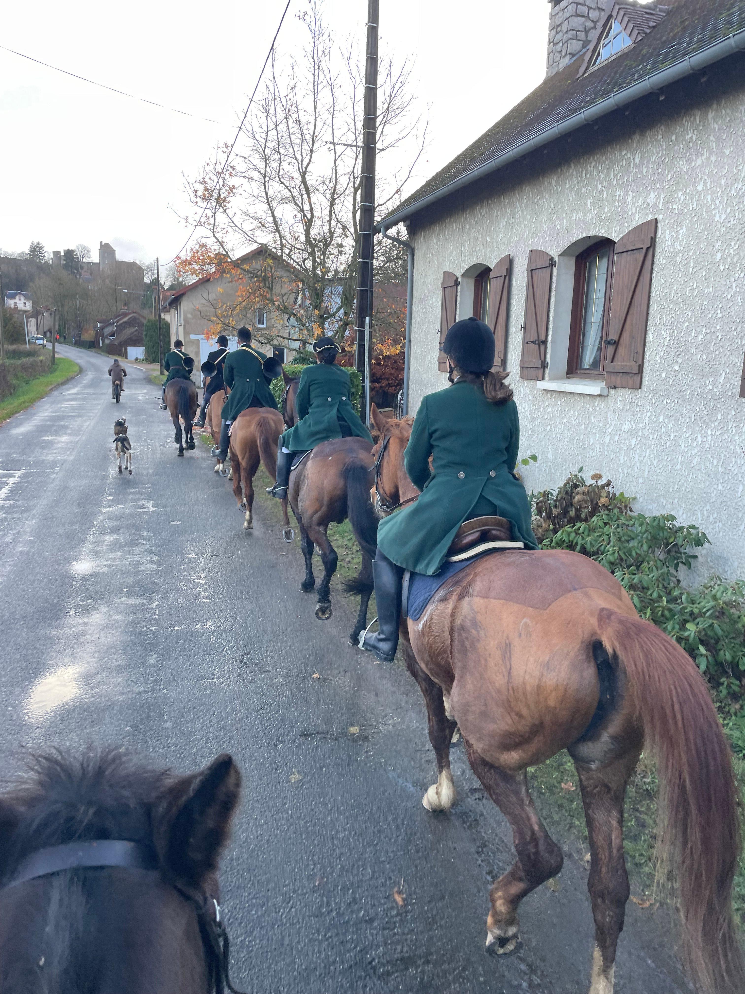 Six heures à cheval.