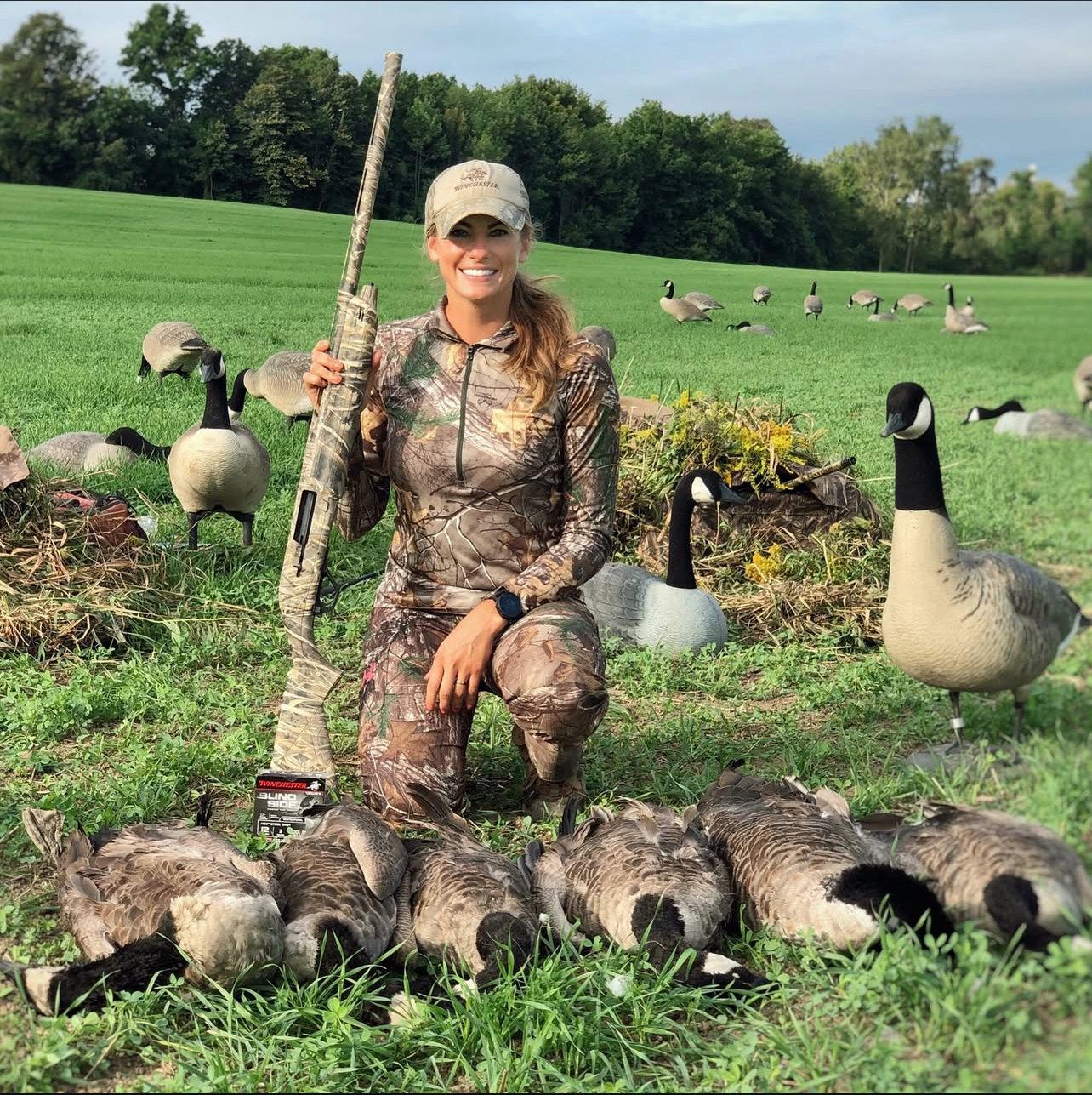 Nikki Boxler – Female Hunting Influencer & Outdoor Content Creator | Whitetail, Turkey & Big Game Hunts in NY