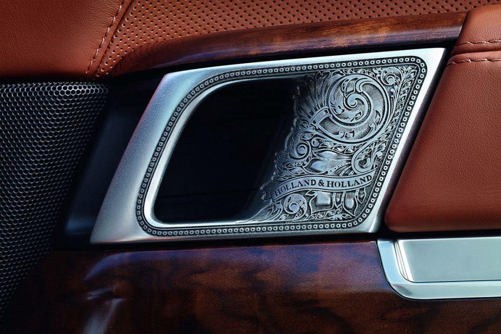 Самый дорогой Range Rover построили для охотников
