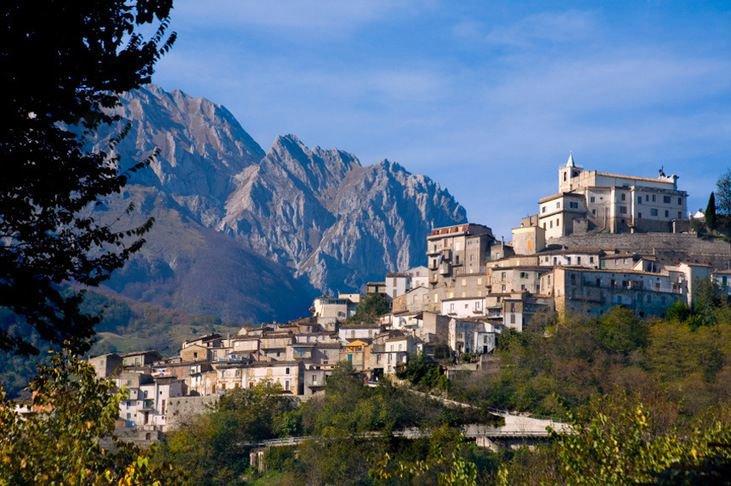 Caccia in ABRUZZO: Tra Montagne Selvagge, Parchi Incontaminati e Tradizioni Venatorie