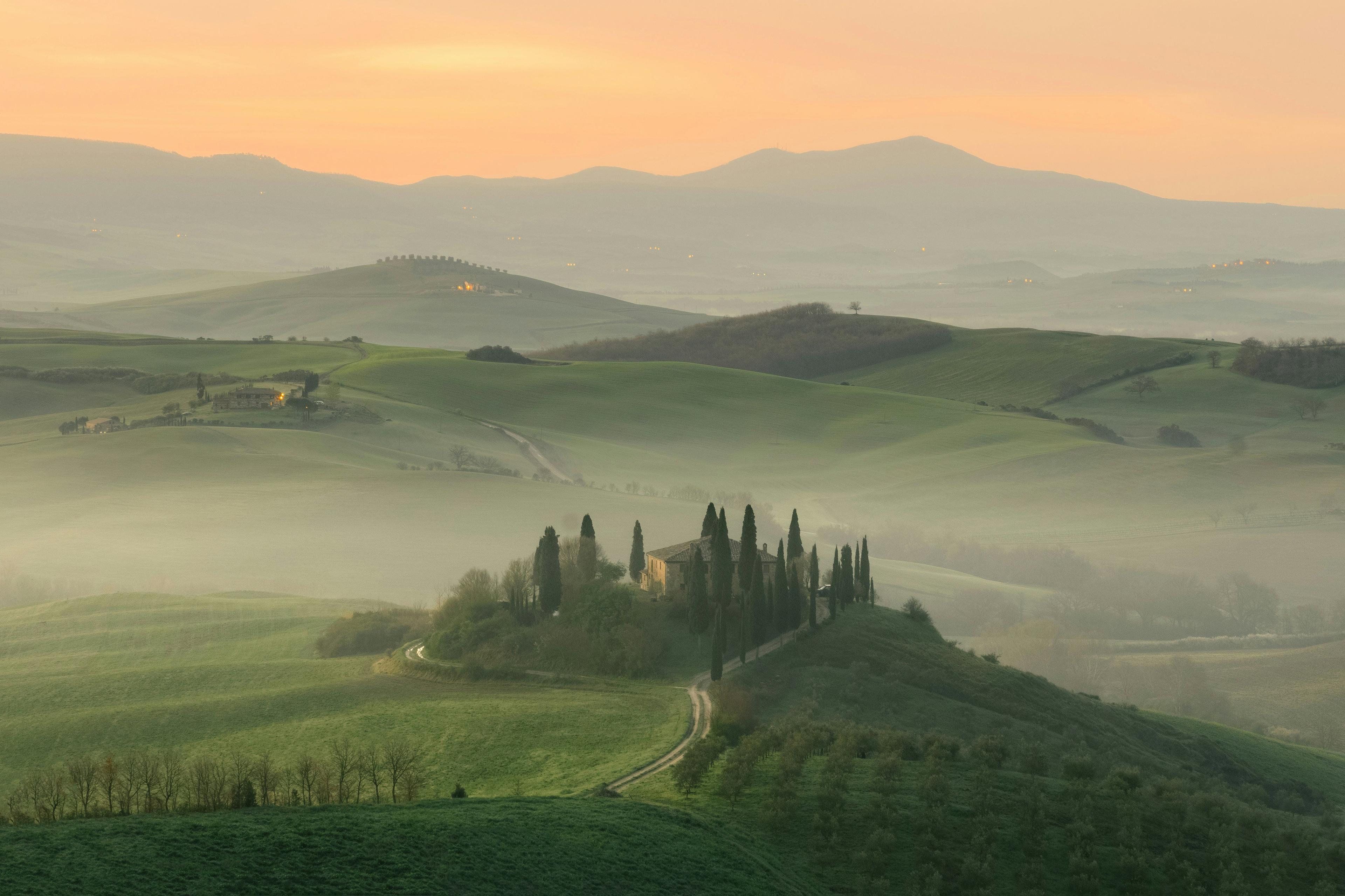 CACCIA IN TOSCANA: TRA COLLINE E FORESTE — GUIDA COMPLETA SU STAGIONI, NORMATIVE E TRADIZIONI