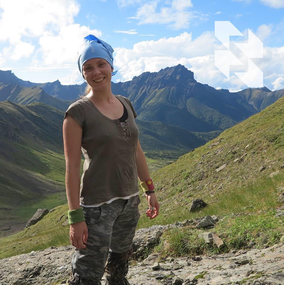 What motivates a woman to go hunting?