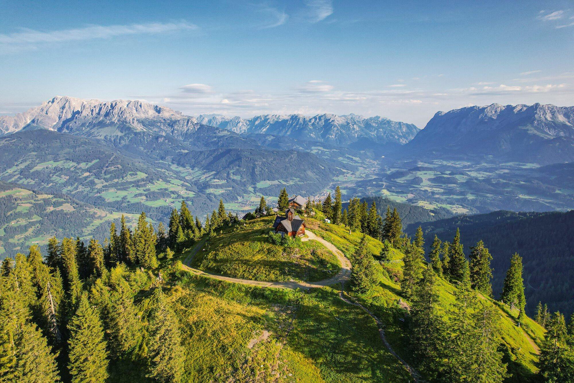 Die Jagd im Raum Zell am See: Jäger, Naturräume, Fauna, Zeitfenster, Jagdarten, Regelungen, Strukturen, Brauchtum, Kuriositäten         