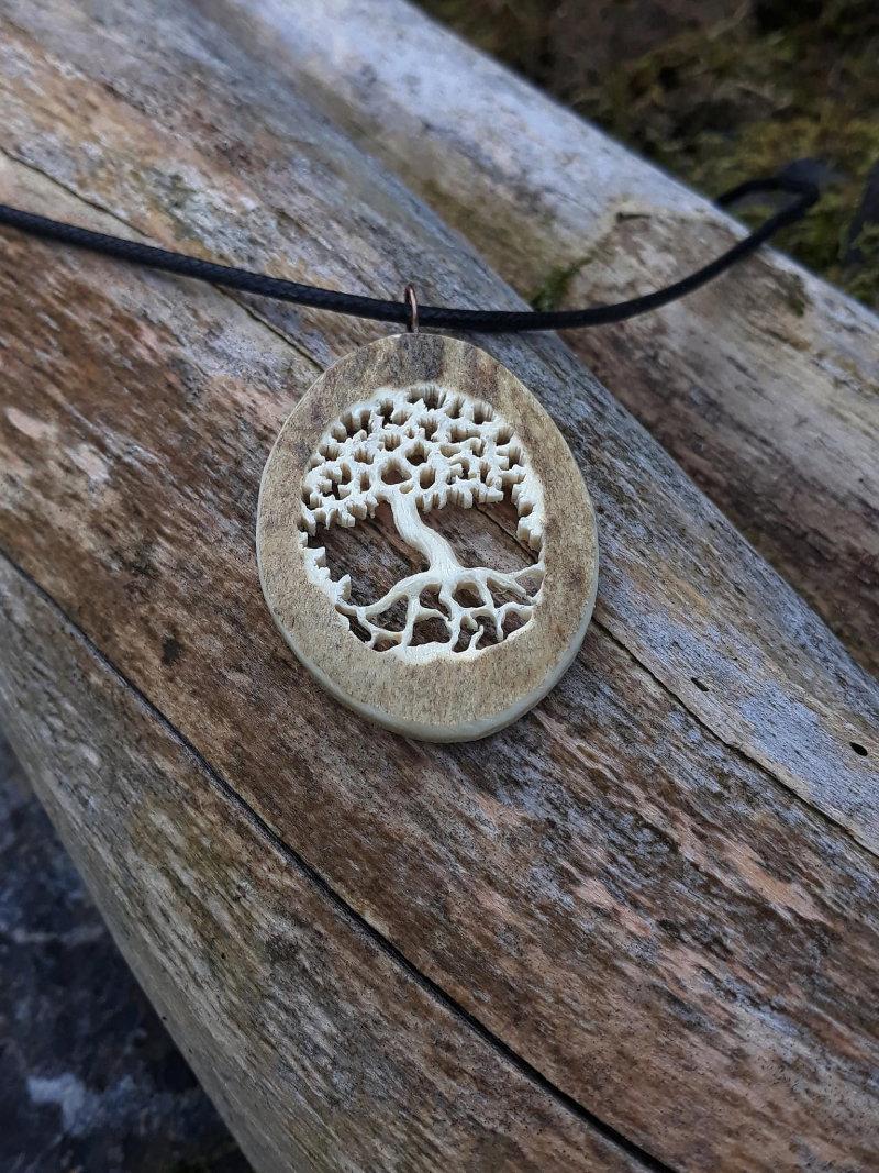 A few new hand-carved antler pieces!