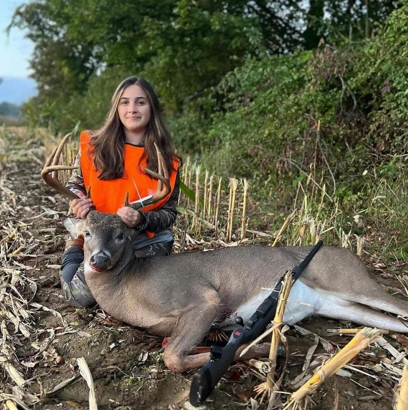 Talk about a first deer 👀👀👀