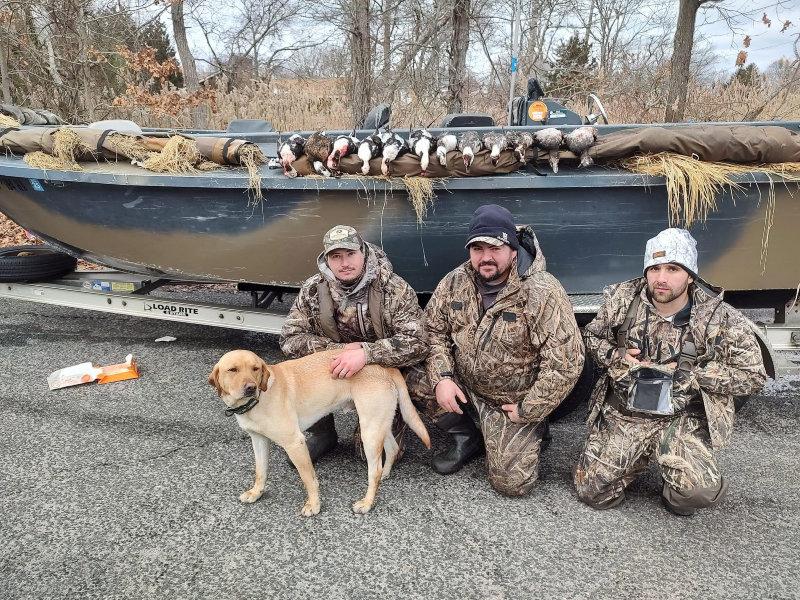 Today we had Scott and FREINDS come down from upstate to try Thier hand at sea duck hunting.