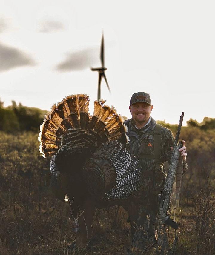 Cody Kelley — Hunting Influencer & Blogger | SmallTown Hunting Co-Host & Content Producer

Executive summary — Cody Kelley, Influencer and Blogger

Cody Kelley is a profe