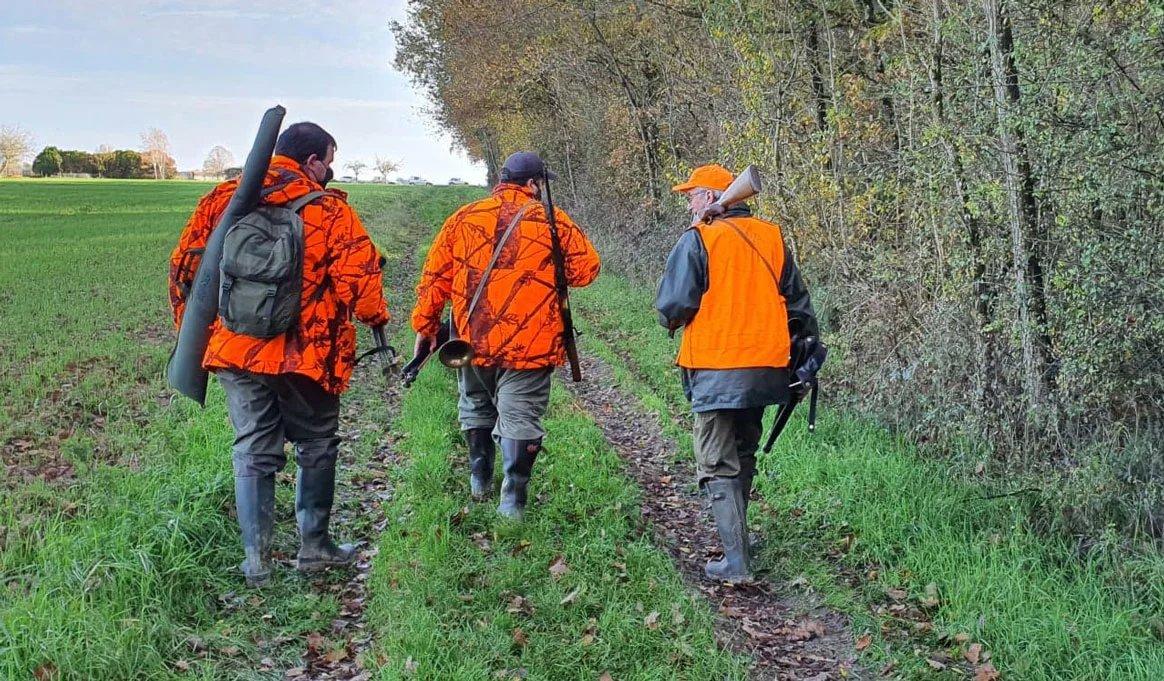 La chasse en HAUTE-MARNE: Forêts denses, gibiers variés, associations <strong>de</strong> chasseurs, traditions rurales et réglementation locale

Forêts profondes et rivi